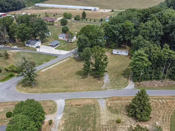 3166 Emory Ln, Elkton, VA 22827