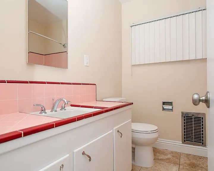 501 W G St #633-N-623 — Photo 23