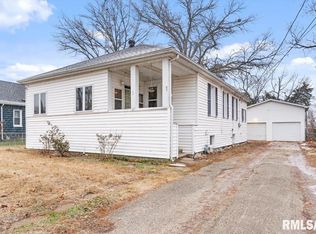 207 S Springfield St, Auburn, IL 62615