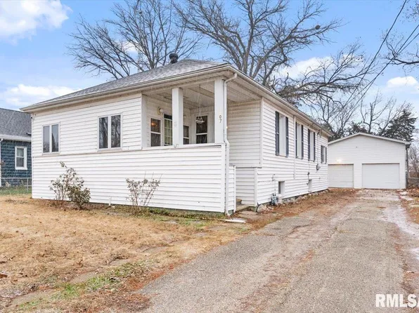 207 S Springfield St, Auburn, IL 62615