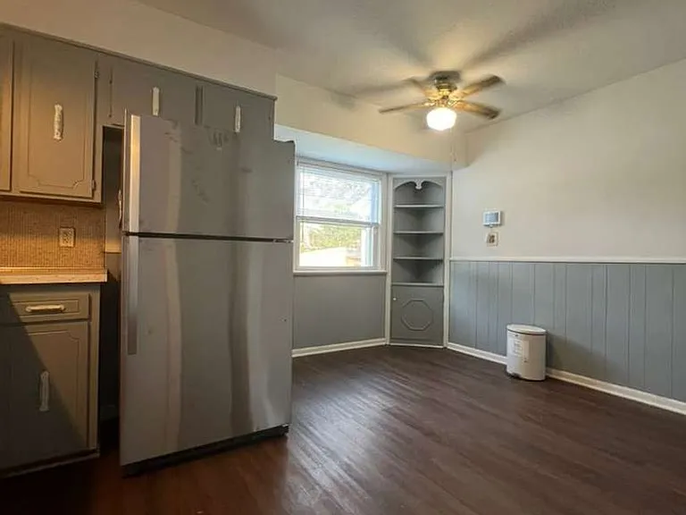 11215 Langton Ave — Photo 6