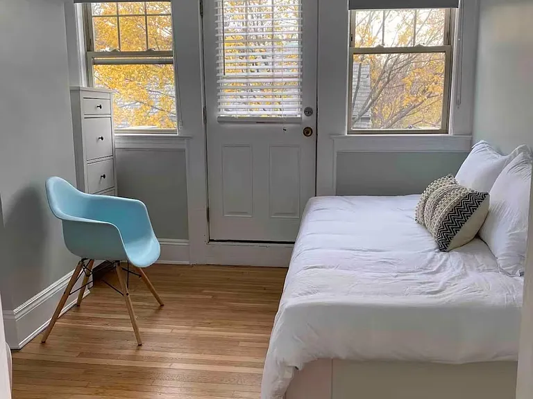 100 Hauxhurst Ave #1 — Photo 27