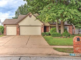 716 N Nyssa Ave, Broken Arrow, OK 74012