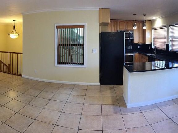 4th image of 1923 Highway A1a APT D4
