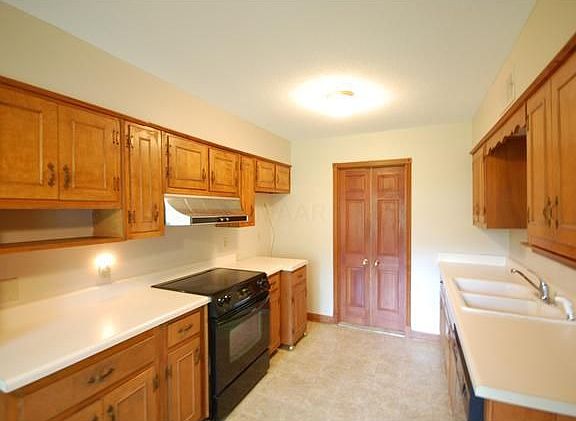 4th image of 1655 Brookside Dr