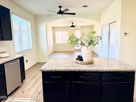 5th image of 41113 W CURTIS Lane