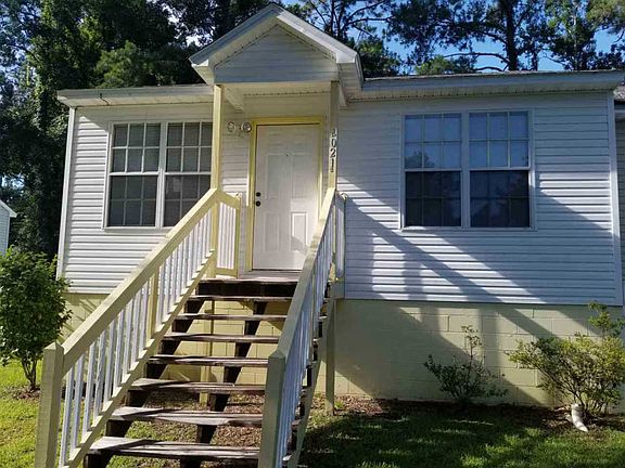 2nd image of 4021 Catawba St #A