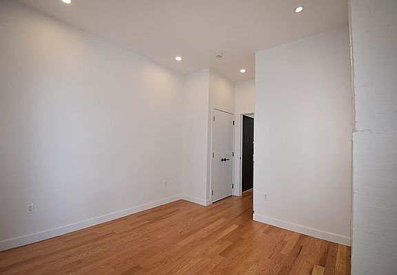 4th image of 60-30 55th St #5L