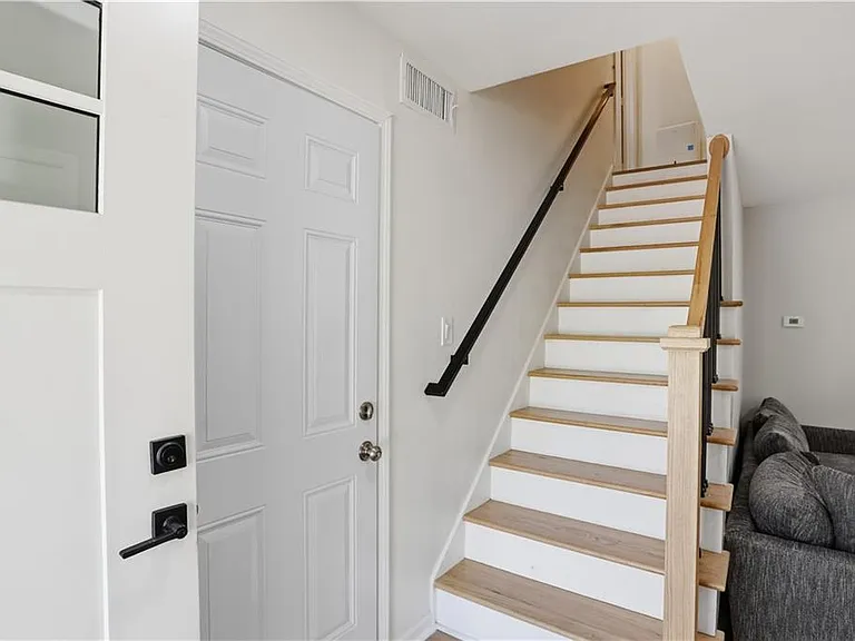 746 Joseph E Lowery Blvd SW — Photo 4