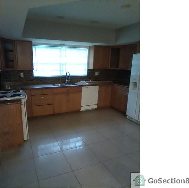 1st image of 360 W Dayton Cir