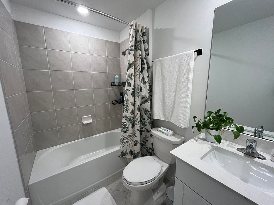 1st image of 21286 Quesada Ave #B