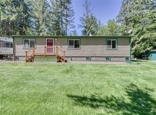 905 Griffiths Ln W, Seabeck, WA 98380