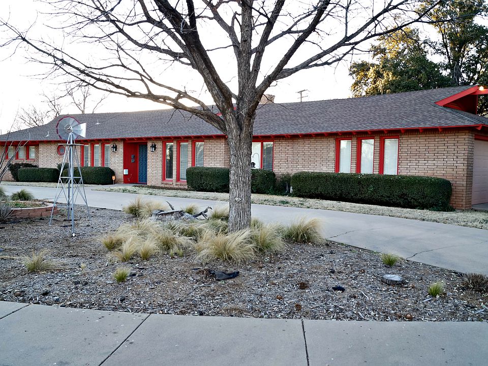 1st image of 1421 Fargo Ave