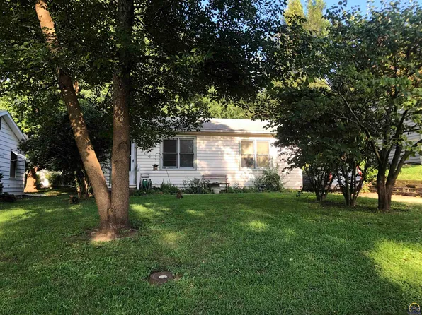 304 SW Saline St, Topeka, KS 66606