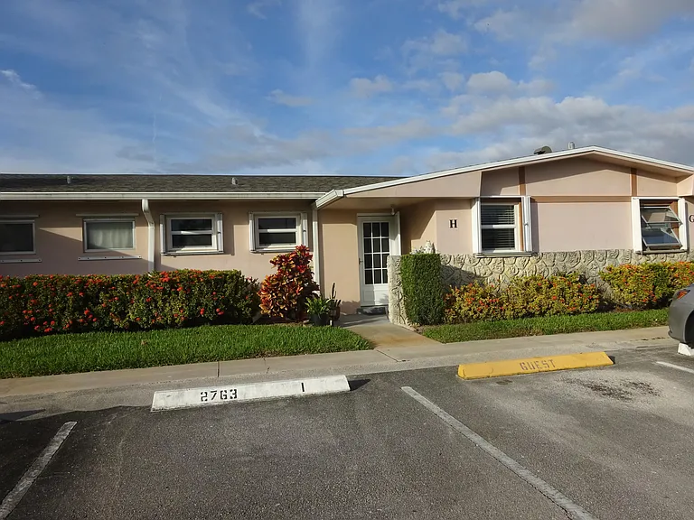 2763 Dudley Dr W #H — Photo 1