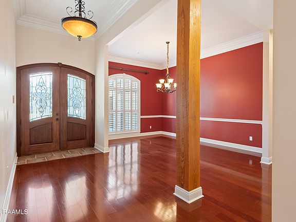 4th image of 104 Mission Hills Dr