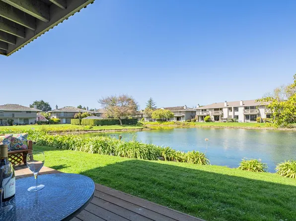 3850 Rio Rd APT 44, Carmel, CA 93923