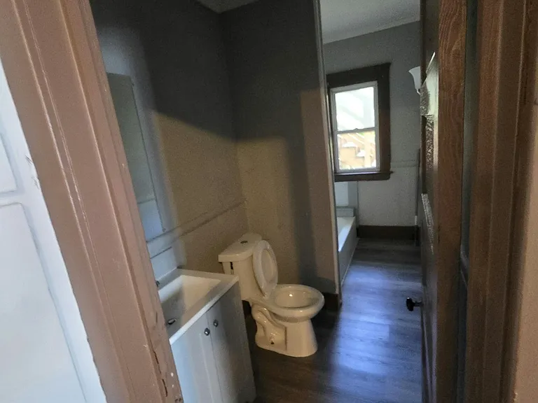 1082 E 78th St #2 — Photo 4
