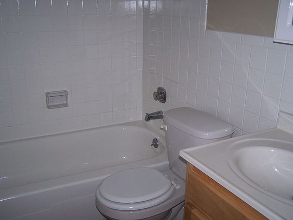 4th image of 2614 Montana Ave APT 1