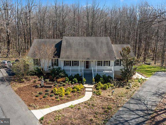5th image of 3881 Greenmeadow Ln