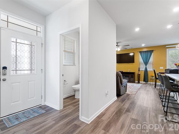 3rd image of 8032 Overmeadow Ln
