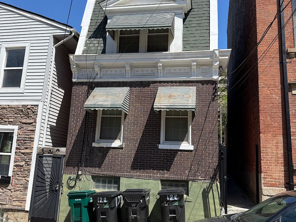 1st image of 122 Winkler St #1