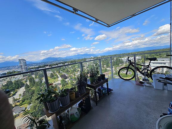 4th image of 10428 Whalley Blvd #2408