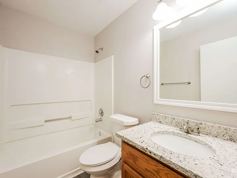 307 Mallow Grv — Photo 15
