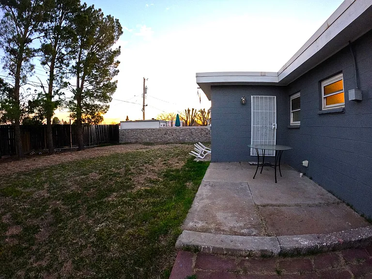 1716 Princess Jeanne Dr — Photo 20