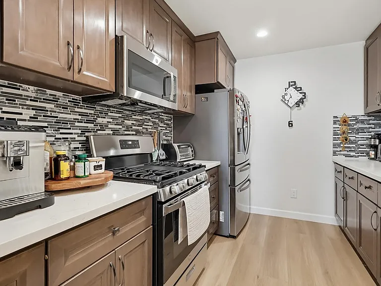 5132 W Maplewood Ave #202 — Photo 22