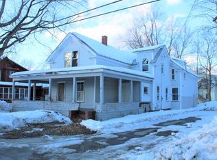 17 Middle St, Madison, ME 04950