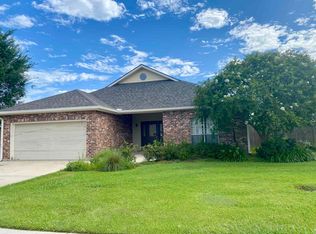 405 Woodburn Ln, Berwick, LA 70342