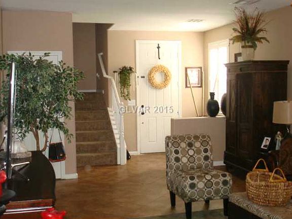 3rd image of 3670 Famiglia Dr