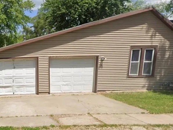 907 Morgan St, Saint Joseph, MO 64504