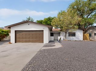 7811 Buckboard Ave NE, Albuquerque, NM 87109