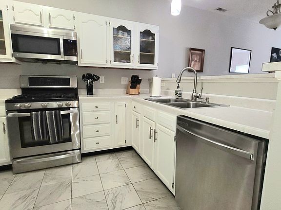 3rd image of 8010 Wildwood Farms Ln