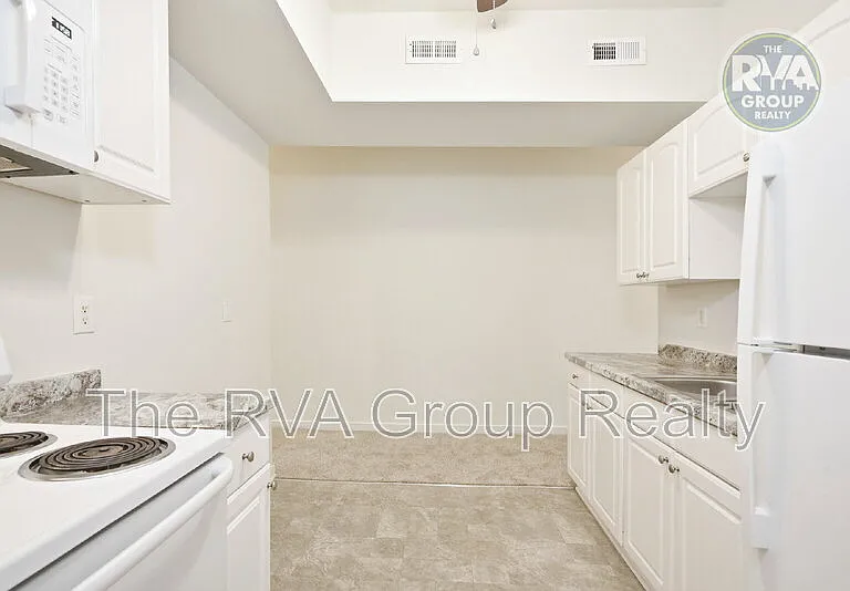 3424 S St #A — Photo 6