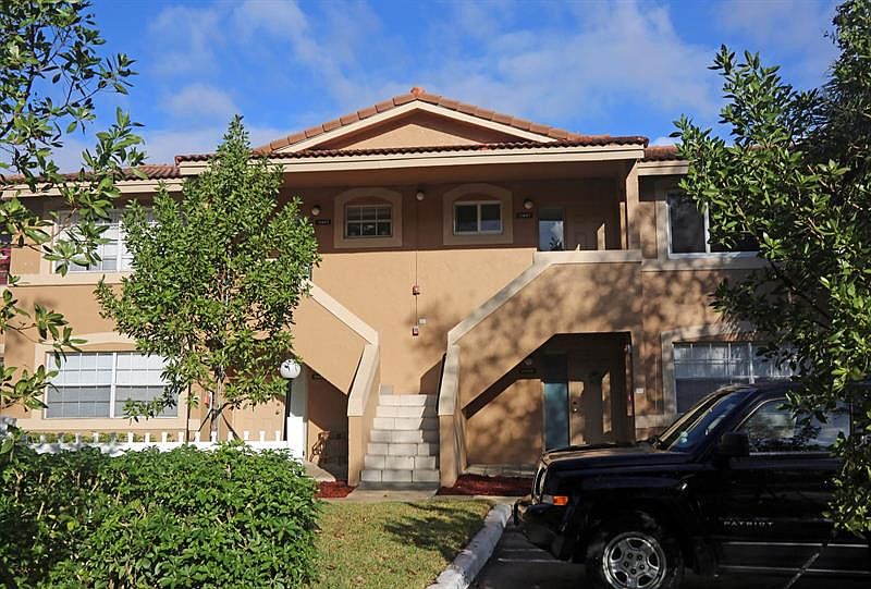 1st image of 11467 NW 42nd St