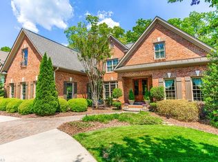 702 Northern Shores Ln, Greensboro, NC 27455