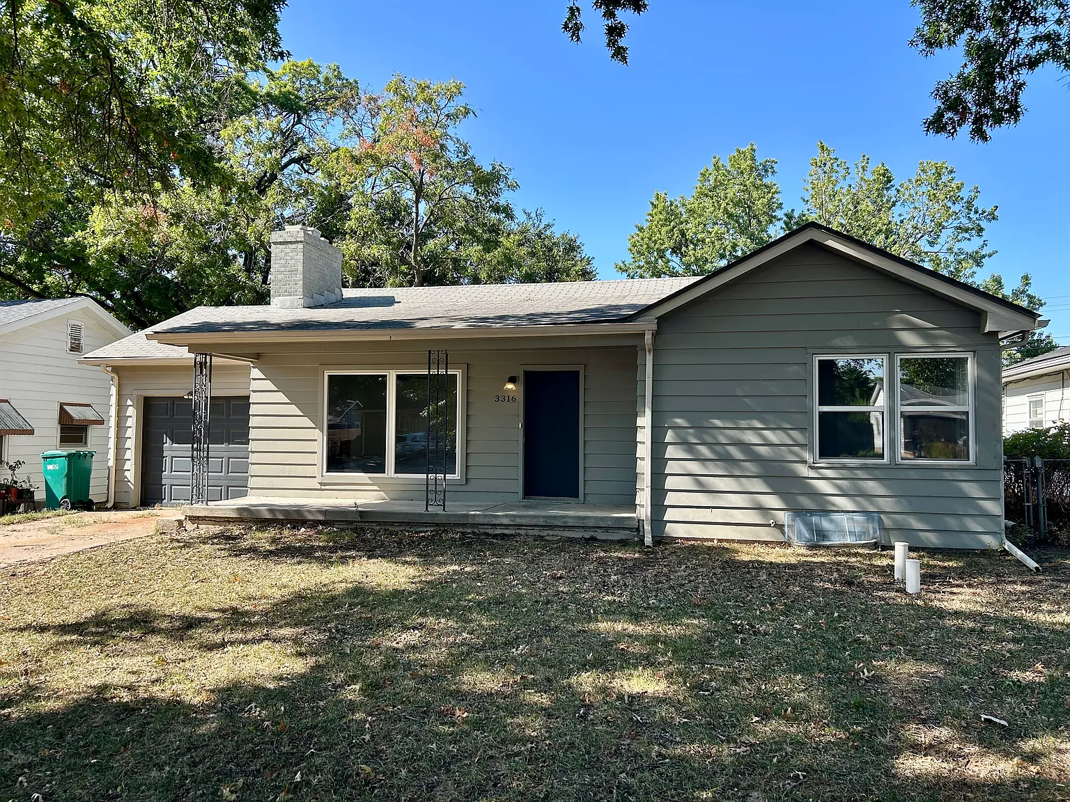 4 bed, 1993 sqft, $1,695 — Photo 2
