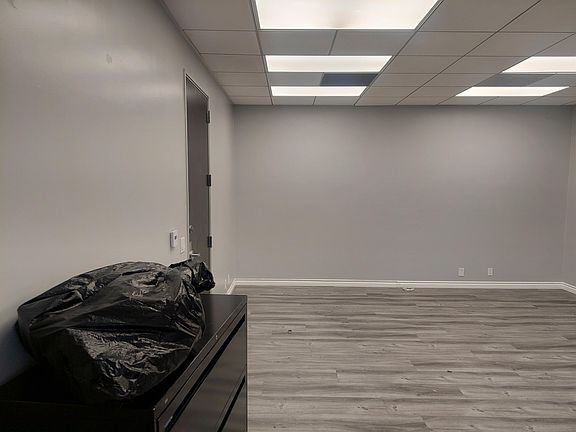 3rd image of 19301 Ventura Blvd Suite 202
