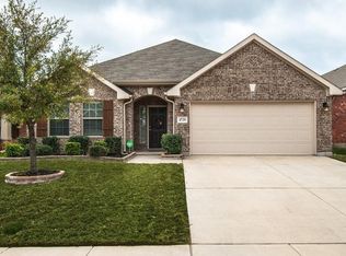 4520 Red Robin Ct, Fort Worth, TX 76244
