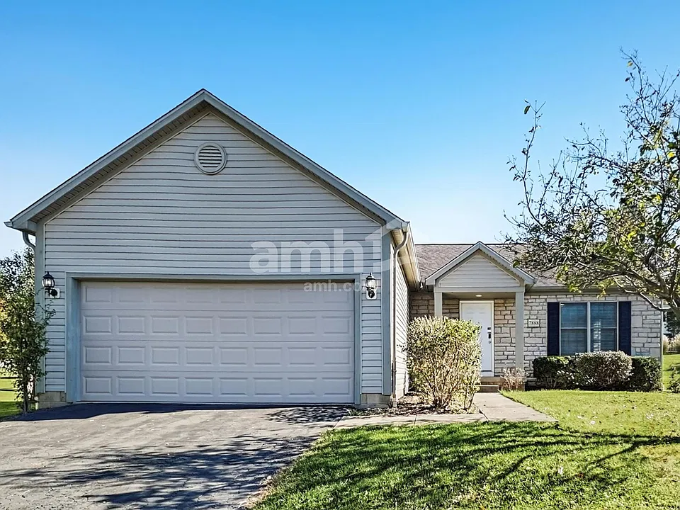 7888 Edgewater Dr