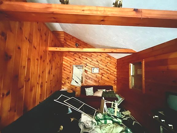 3rd image of 51 Cypress St
