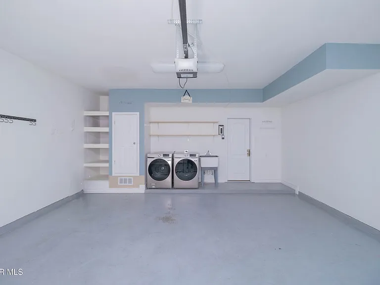 4744 Excalibur Dr — Photo 55