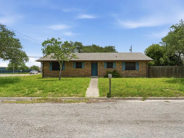 1510 E Paisano Dr, Rockport, TX 78382