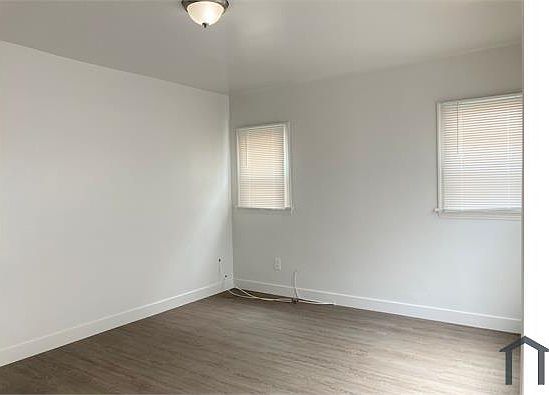 5th image of 834 W 83rd St