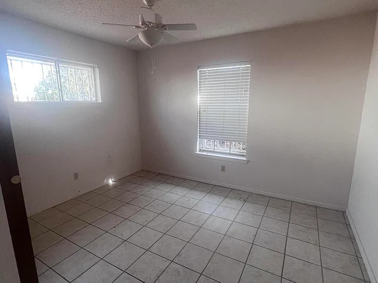 5017 McCormick Ln — Photo 14