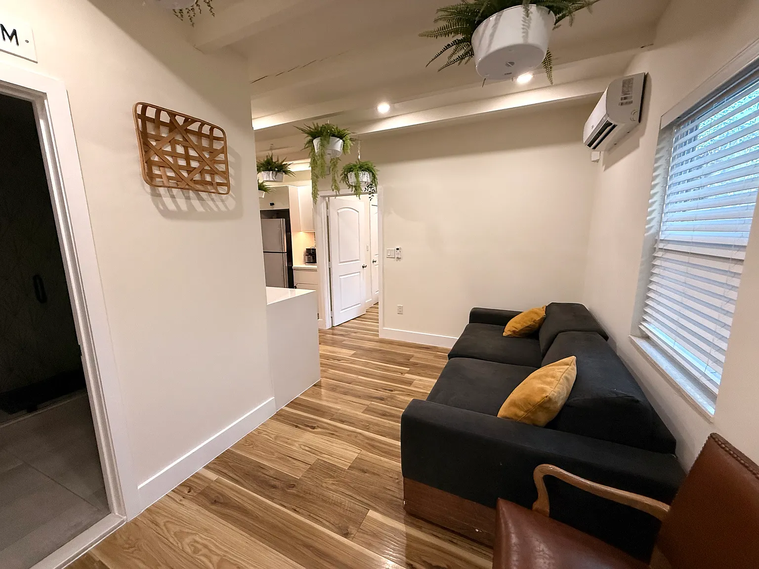 1320 NE 5th Ave — Photo 4