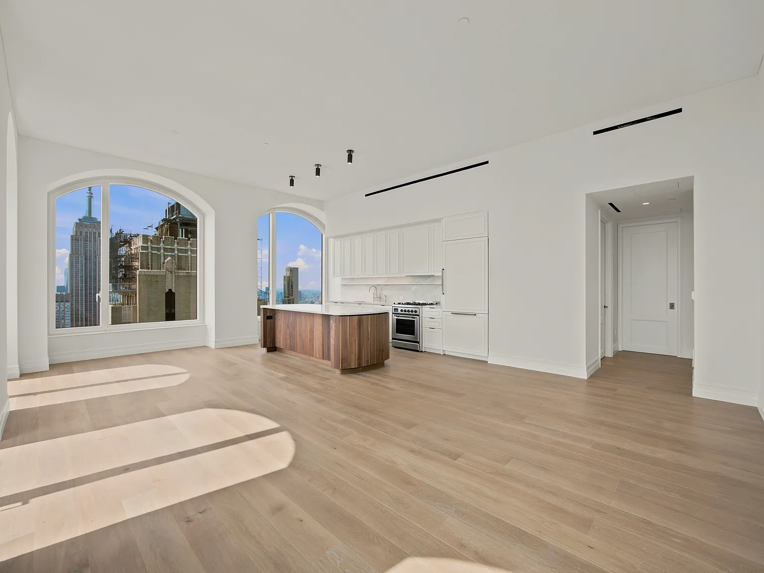 520 5th Avenue — Photo 3